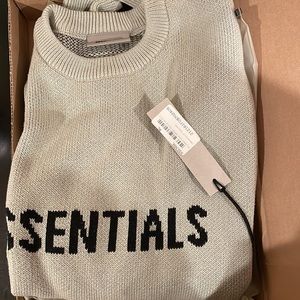 Essentials Fear of God Exclusive Green knit pullover sweater. XL